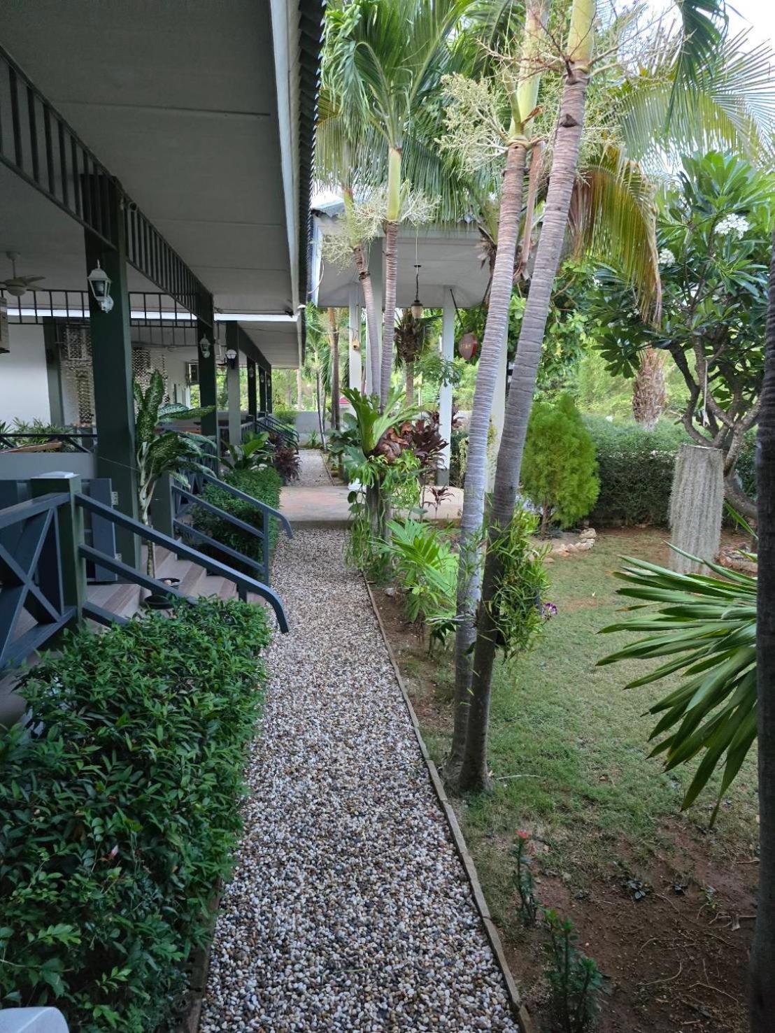 Happy Mind Resort Pran Buri Exterior foto