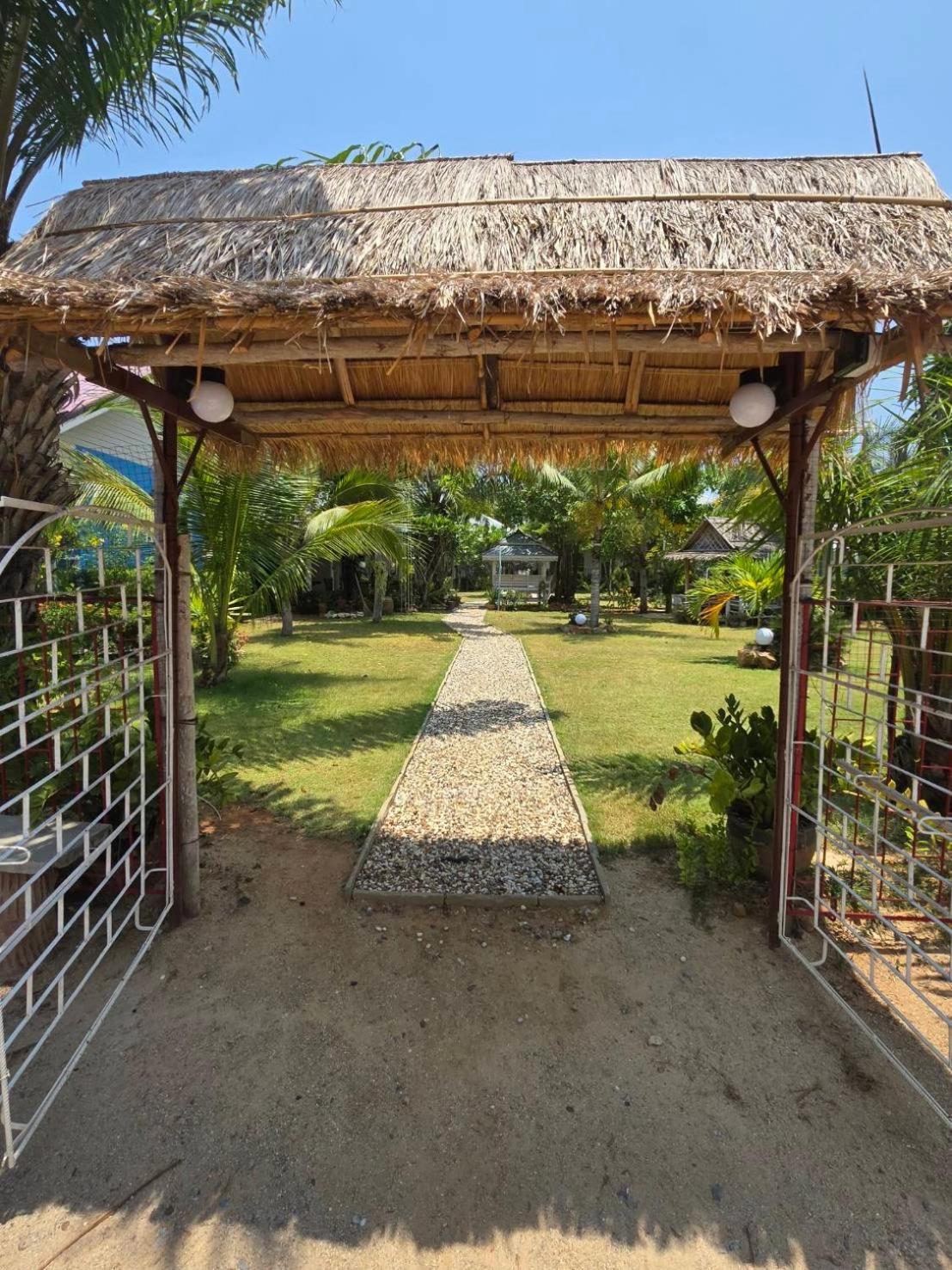 Happy Mind Resort Pran Buri Exterior foto